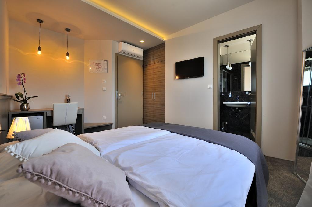 Deluxe Villa No.10 - Rooms & Apartments Mandre Zewnętrze zdjęcie